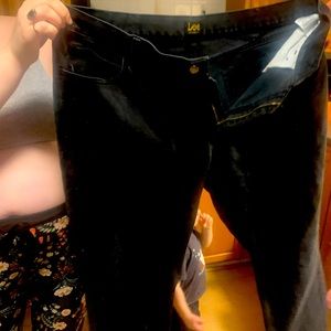 Lee relaxed fit w42 L32